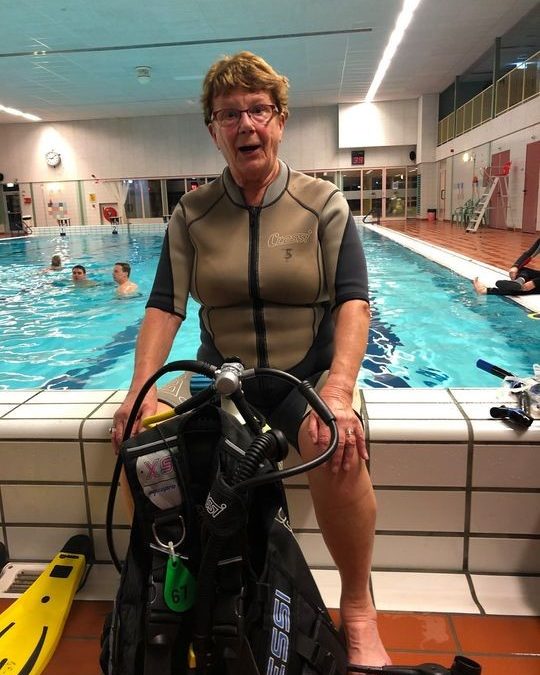 Vrouw van 80 jaar krijgt introductieles